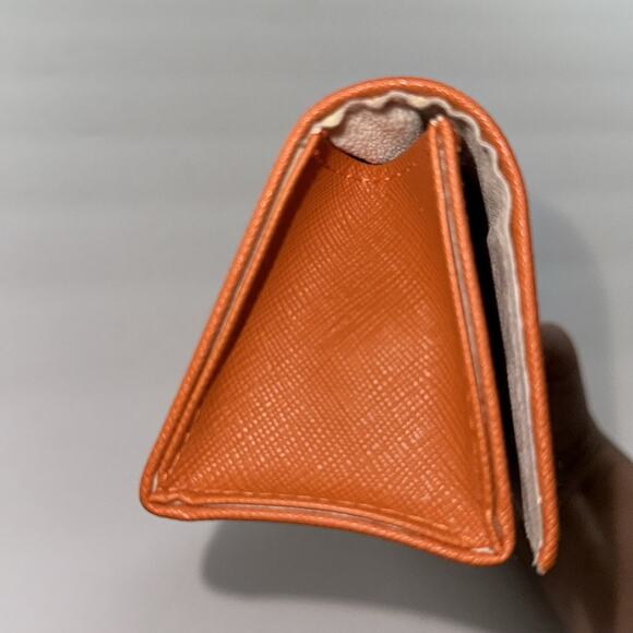 Tory Burch Saffiano Sunglasses Case Color is Orange Gold Hardware Scratch Free - Picture 3 of 8